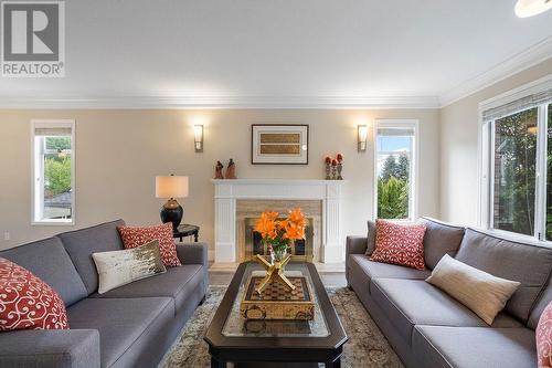 1370 14Th Street, West Vancouver, BC - Indoor Photo Showing Living Room With Fireplace