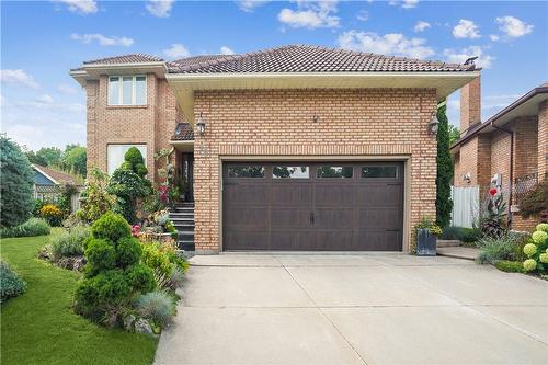 70 Glen Cannon Drive, Hamilton, ON - Outdoor