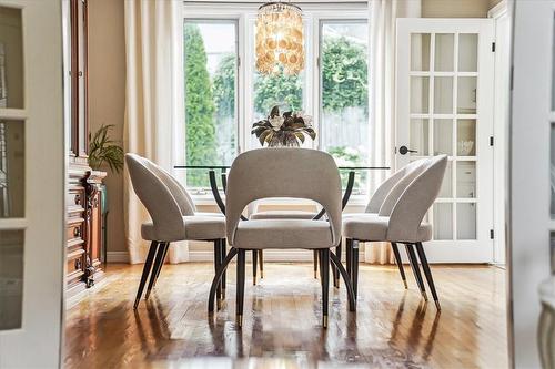 70 Glen Cannon Drive, Hamilton, ON - Indoor Photo Showing Dining Room