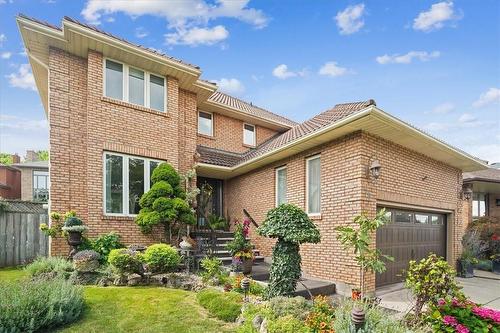 70 Glen Cannon Drive, Hamilton, ON - Outdoor