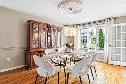 70 Glen Cannon Drive, Hamilton, ON - Indoor Photo Showing Dining Room