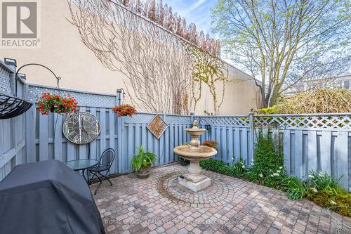 331 Robinson Street, Oakville (Old Oakville), ON - Outdoor