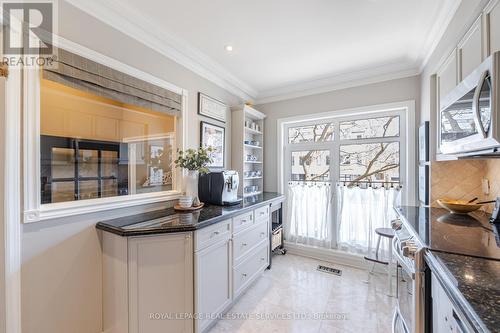 331 Robinson Street, Oakville (Old Oakville), ON - Indoor Photo Showing Kitchen