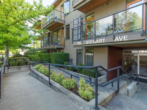 207-580 Stewart Ave, Nanaimo, BC - Outdoor With Exterior