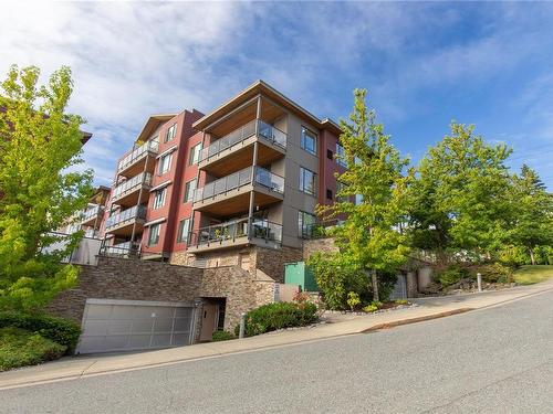 207-580 Stewart Ave, Nanaimo, BC - Outdoor