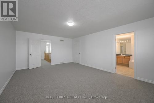 2941 Paulkane Chase, London, ON - Indoor Photo Showing Other Room