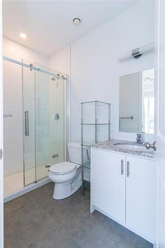 4040 Upper Middle Road|Unit #417, Burlington, ON - Indoor Photo Showing Bathroom