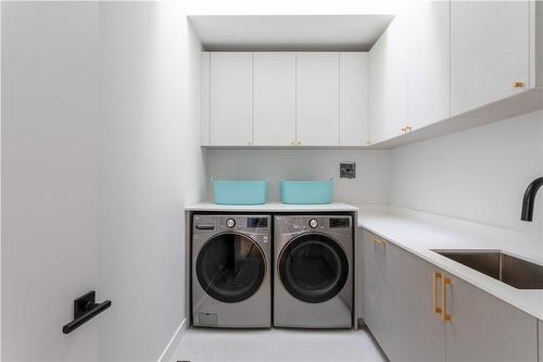 70 Upper Mount Albion Road, Hamilton, ON - Indoor Photo Showing Laundry Room