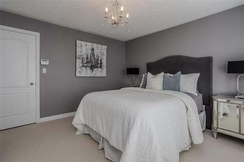 4823 Thomas Alton Boulevard|Unit #60, Burlington, ON - Indoor Photo Showing Bedroom