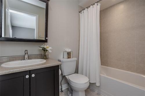 4823 Thomas Alton Boulevard|Unit #60, Burlington, ON - Indoor Photo Showing Bathroom