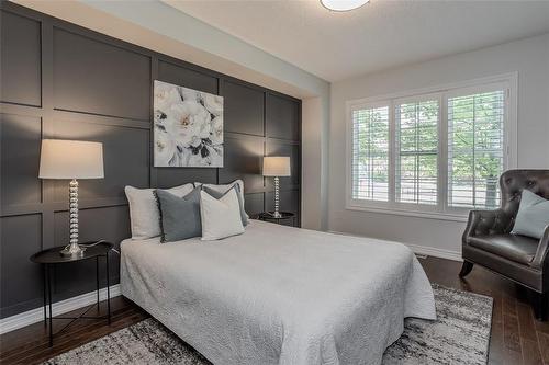 4823 Thomas Alton Boulevard|Unit #60, Burlington, ON - Indoor Photo Showing Bedroom