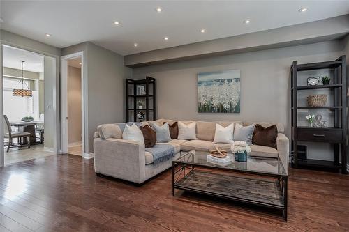 4823 Thomas Alton Boulevard|Unit #60, Burlington, ON - Indoor Photo Showing Living Room