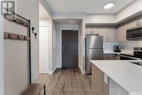 413 - 16 Markle Crescent, Hamilton (Ancaster), ON - Indoor Photo Showing Kitchen With Stainless Steel Kitchen