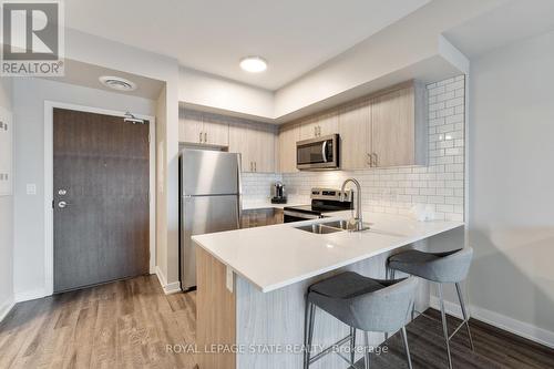 413 - 16 Markle Crescent, Hamilton (Ancaster), ON - Indoor Photo Showing Kitchen With Stainless Steel Kitchen With Double Sink With Upgraded Kitchen