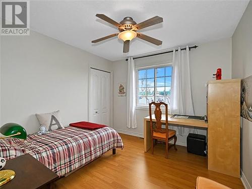 16 Regency Place, Brockville, ON - Indoor Photo Showing Bedroom