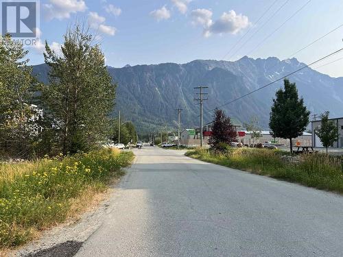 1951 Venture Place, Pemberton, BC 