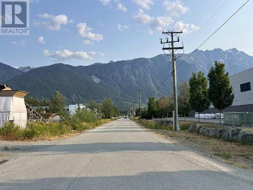 1951 Venture Place, Pemberton, BC 