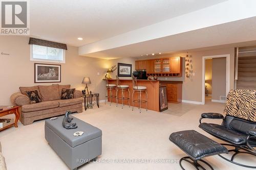 53 Augusta Crescent, St. Thomas, ON - Indoor Photo Showing Living Room