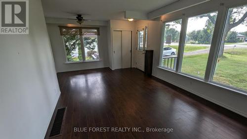 9572 Belmont Road, Central Elgin (New Sarum), ON - Indoor Photo Showing Other Room