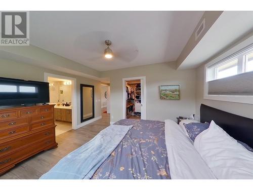 131 Harbourfront Drive Ne Unit# 503, Salmon Arm, BC - Indoor Photo Showing Bedroom