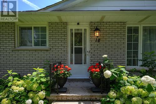 18 Cedarview Drive, Kawartha Lakes, ON - Outdoor With Deck Patio Veranda