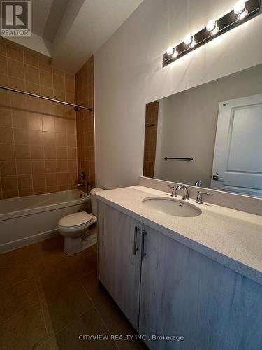 21 Turnberry Court, Bracebridge, ON - Indoor Photo Showing Bathroom