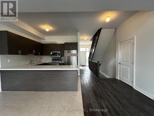 21 Turnberry Court, Bracebridge, ON - Indoor Photo Showing Kitchen