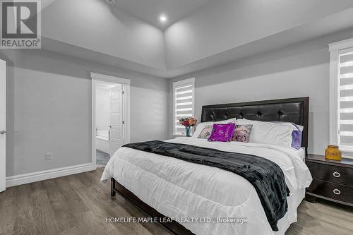 355 Christine Avenue W, Lakeshore, ON - Indoor Photo Showing Bedroom