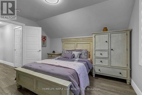 355 Christine Avenue W, Lakeshore, ON - Indoor Photo Showing Bedroom