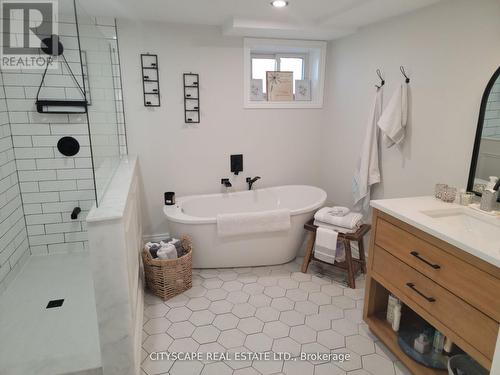 891 Curtis Crescent, Cobourg, ON - Indoor Photo Showing Bathroom