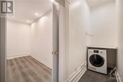 286 Kent Street, Ottawa, ON - Indoor Photo Showing Laundry Room