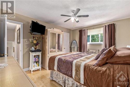 1430 Notre-Dame Street, Embrun, ON - Indoor Photo Showing Bedroom