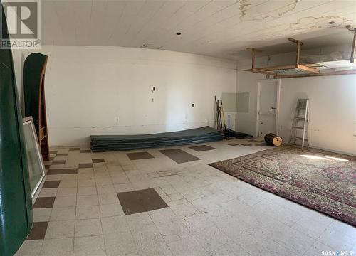 307 Richard Street, Manitou Beach, SK - Indoor Photo Showing Garage