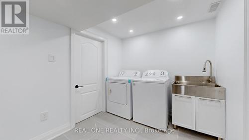 29 Corning Road, Toronto (Don Valley Village), ON - Indoor Photo Showing Laundry Room