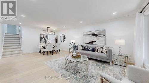 29 Corning Road, Toronto (Don Valley Village), ON - Indoor Photo Showing Living Room