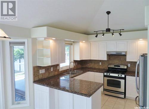 529 King Crescent, Warman, SK - Indoor Photo Showing Kitchen With Double Sink