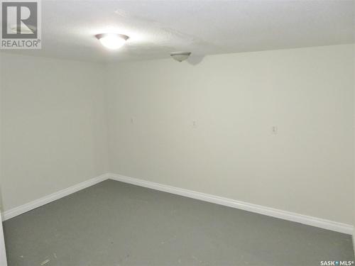 529 King Crescent, Warman, SK - Indoor Photo Showing Other Room