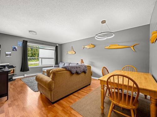 205-1105 Henry Rd, Courtenay, BC - Indoor