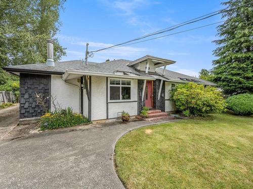 1180 Willemar Ave, Courtenay, BC 