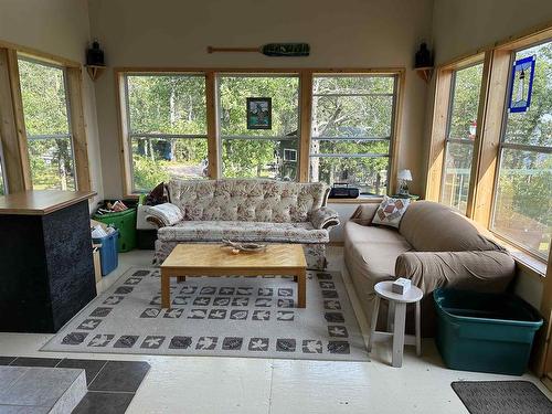 Lot 4 Wolf Island, Kenora, ON - Indoor Photo Showing Living Room