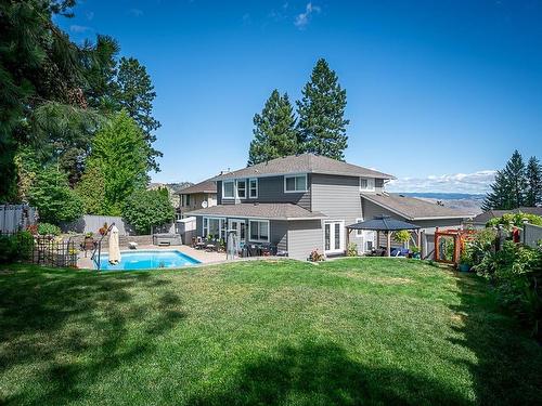 927 Heatherton Crt, Kamloops, BC - Outdoor With In Ground Pool With Deck Patio Veranda