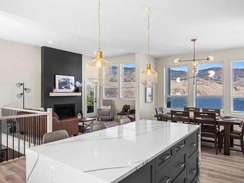 323 Rue Cheval Noir, Kamloops, BC - Indoor Photo Showing Dining Room