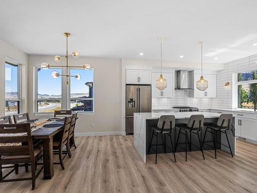 323 Rue Cheval Noir, Kamloops, BC - Indoor Photo Showing Dining Room