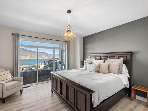 323 Rue Cheval Noir, Kamloops, BC - Indoor Photo Showing Bedroom