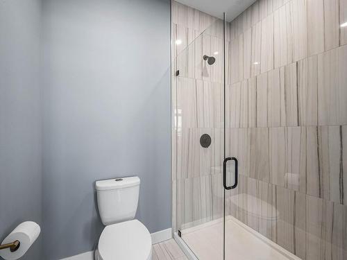 323 Rue Cheval Noir, Kamloops, BC - Indoor Photo Showing Bathroom