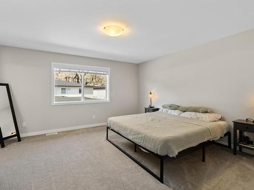 120-2683 Ord Rd, Kamloops, BC - Indoor Photo Showing Bedroom