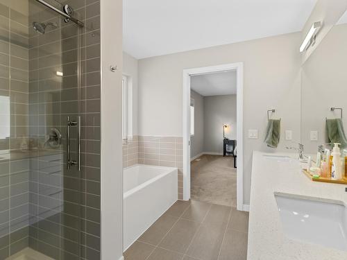 120-2683 Ord Rd, Kamloops, BC - Indoor Photo Showing Bathroom