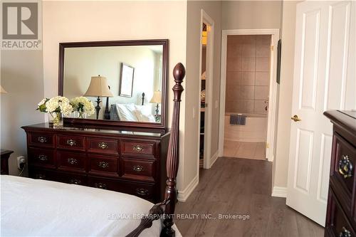 607 - 40 Old Mill Road, Oakville (Old Oakville), ON - Indoor Photo Showing Bedroom