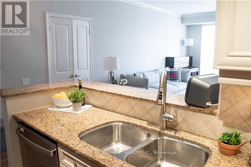 607 - 40 Old Mill Road, Oakville (Old Oakville), ON - Indoor Photo Showing Kitchen With Double Sink