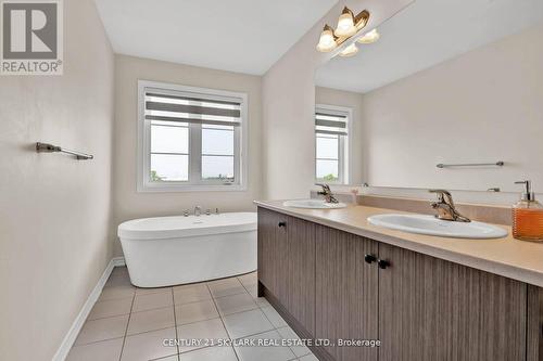 15 Bretlon Street, Brampton, ON - Indoor Photo Showing Bathroom